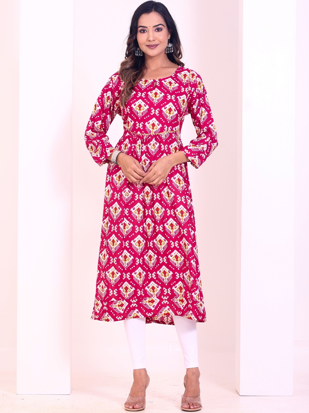 

Intizer Women Floral Printed Kurta, Maroon