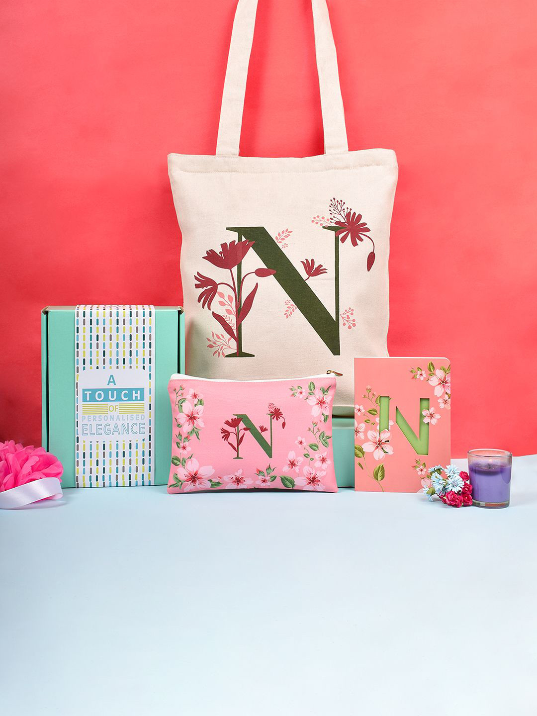 

Doodle Monogram N Gift Set, Cream