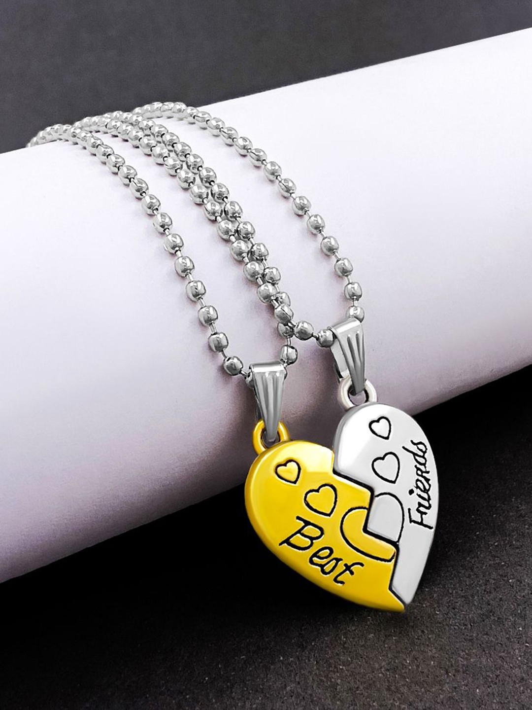 

Saizen Rhodium-Plated Heart Shaped Pendants with Chains, Silver