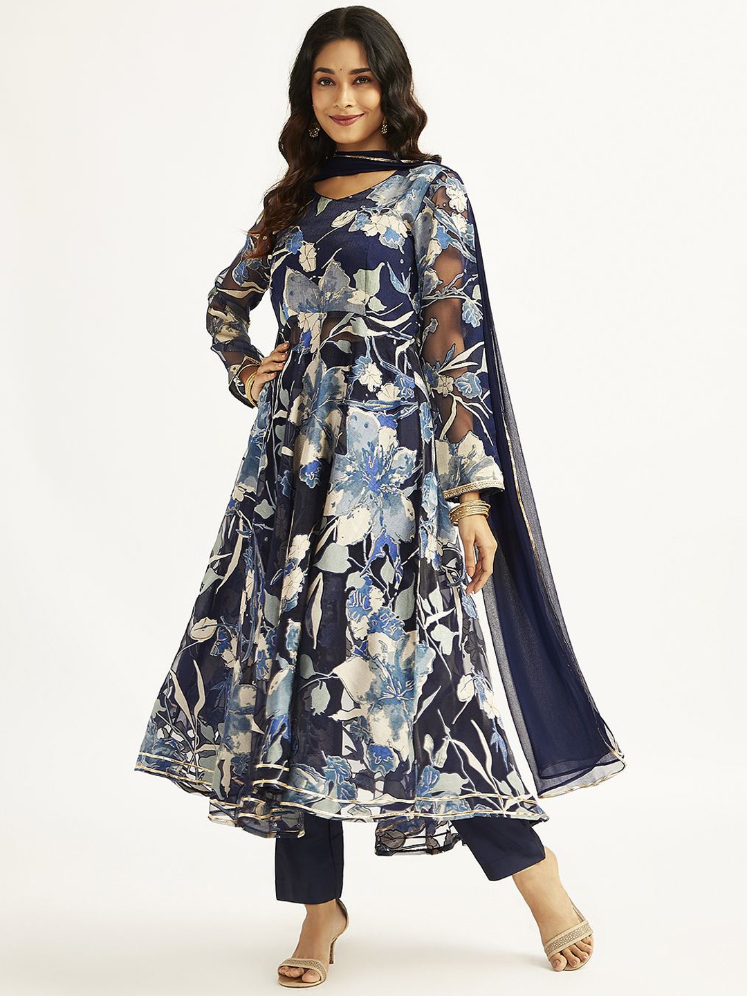 

VASTRAMAY Women Floral Printed Empire Kurta with Pyjamas & With Dupatta, Navy blue