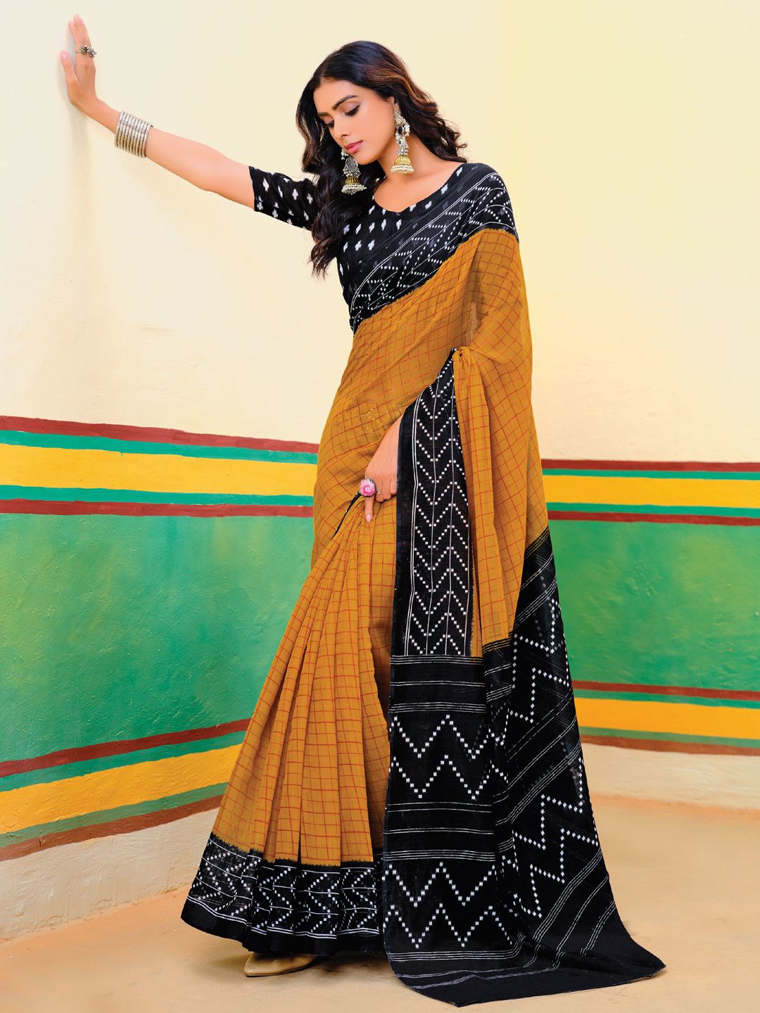 

Mitera Checked Ikat Saree, Mustard