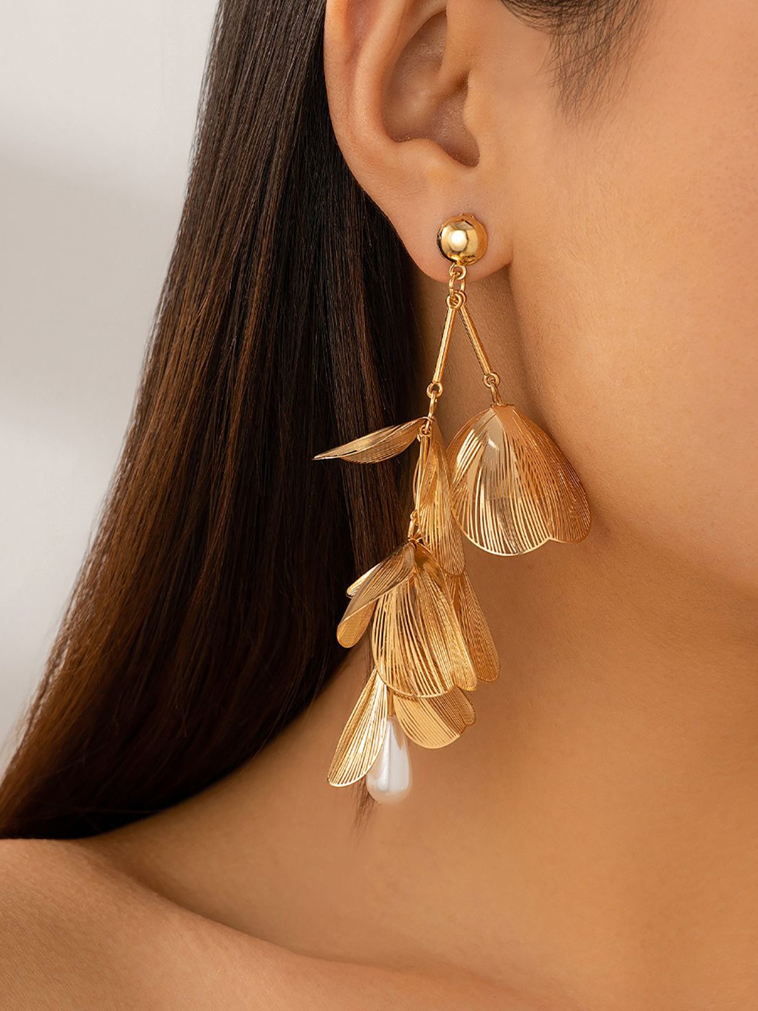 

StyleCast x Revolte Floral Drop Earrings, Gold