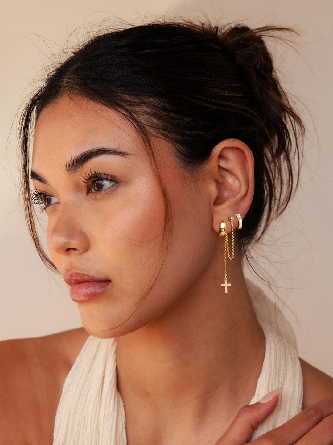 

StyleCast x Revolte Classic Studs Earrings, Gold