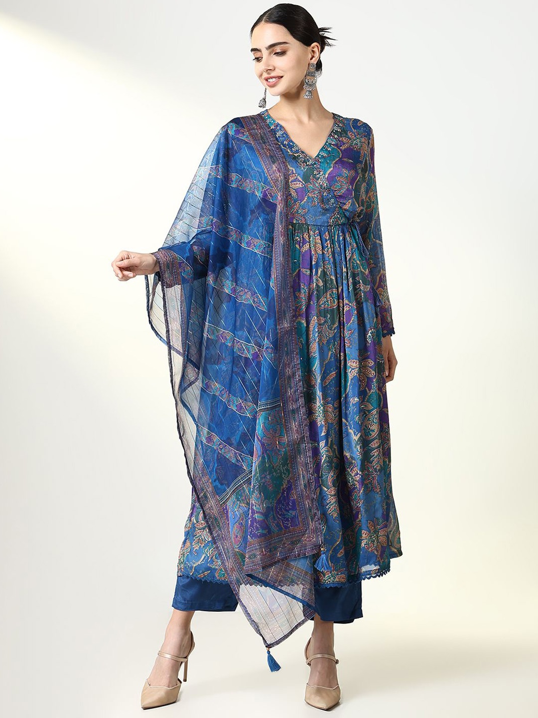 

SHOWOFF Women Floral Printed Angrakha Sequinned Kurta with Trousers & With Dupatta, Blue