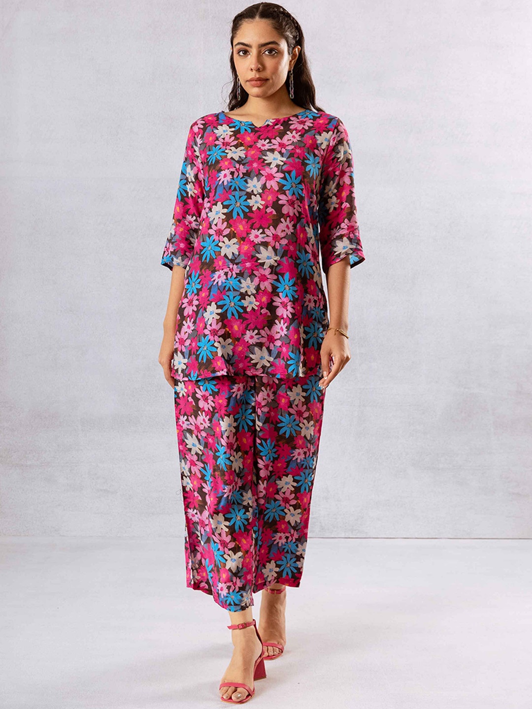 

HUKUM Floral Printed Pure Silk Top With Palazzo, Black