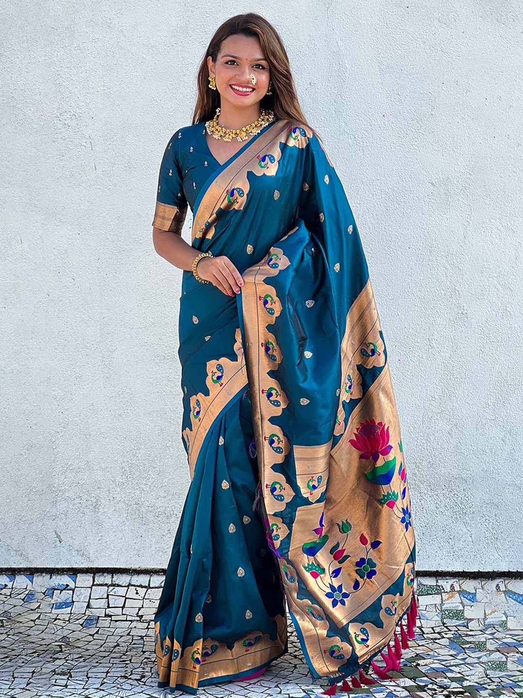 

LeeliPeeri Designer Silk Blend Designer Paithani Saree, Blue