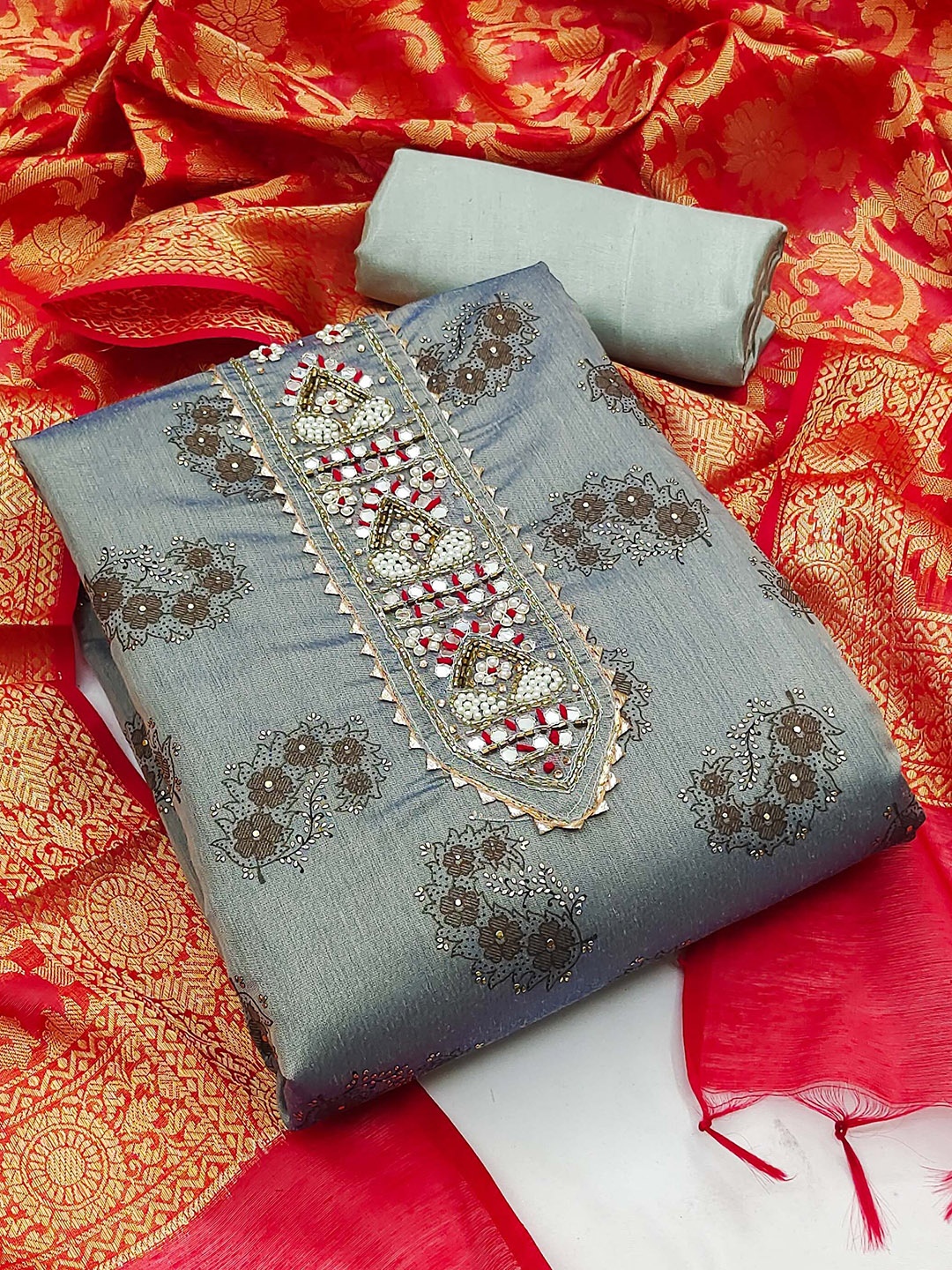 

Maroosh Embellished Unstitched Dress Material, Grey