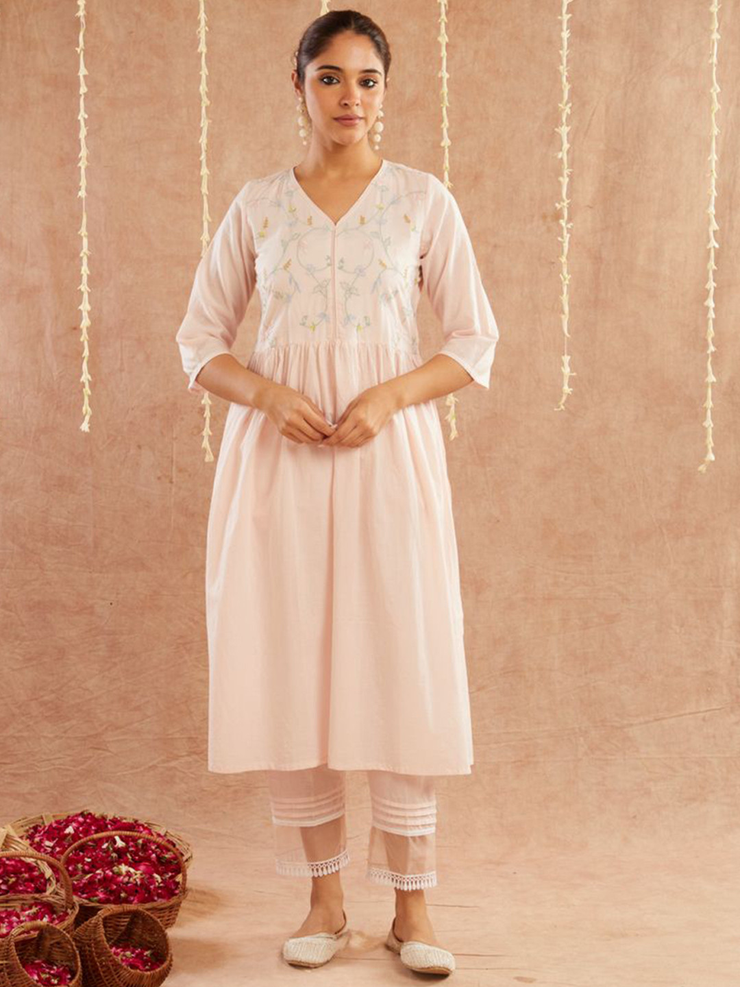 

zuri Women Ethnic Motifs Embroidered Regular Thread Work Pure Cotton Kurta with Trousers, Pink