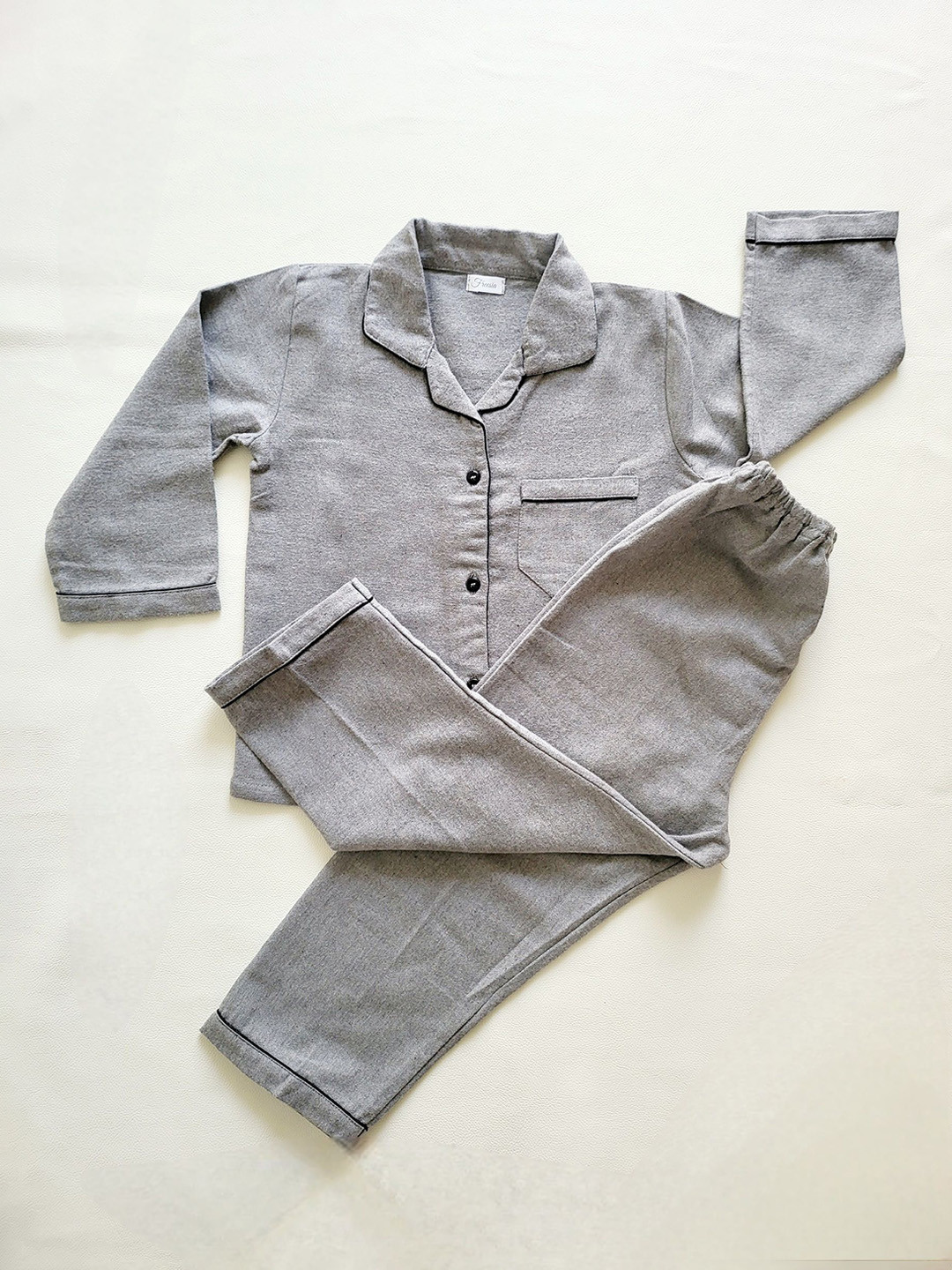 

Freesia Array Unisex Kids Long Sleeves Night suit, Grey
