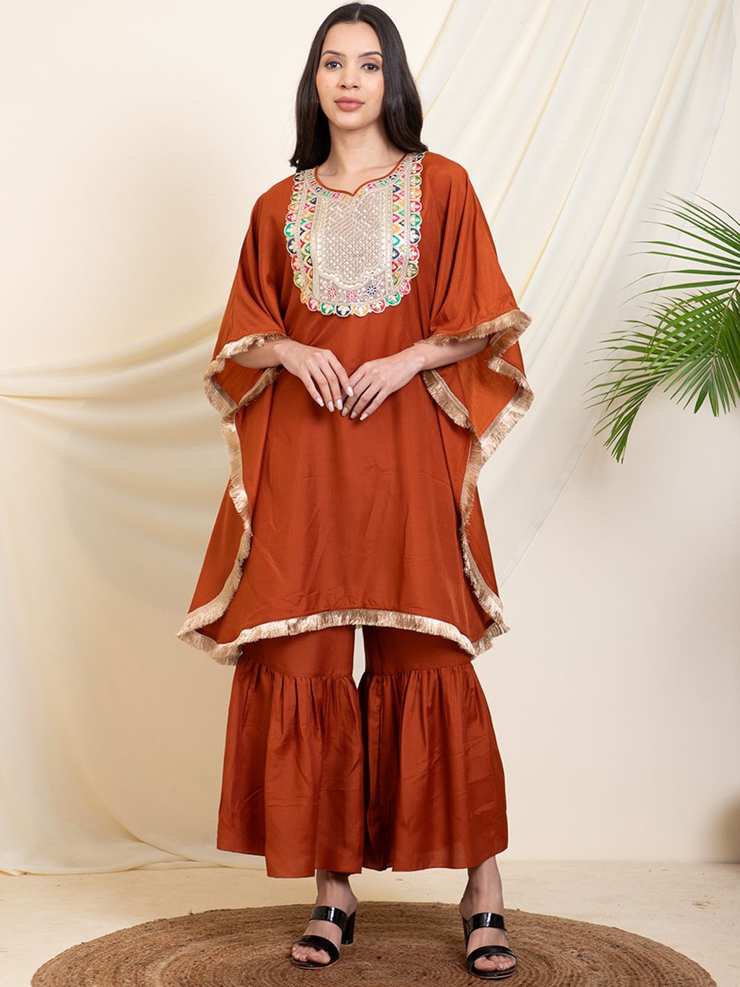 

DEEBACO Round Neck Embroidered Kaftan Top With Sharara, Tan