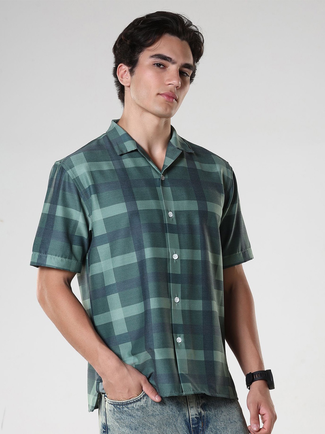 

Espanshe Men Custom Checked Casual Shirt, Green