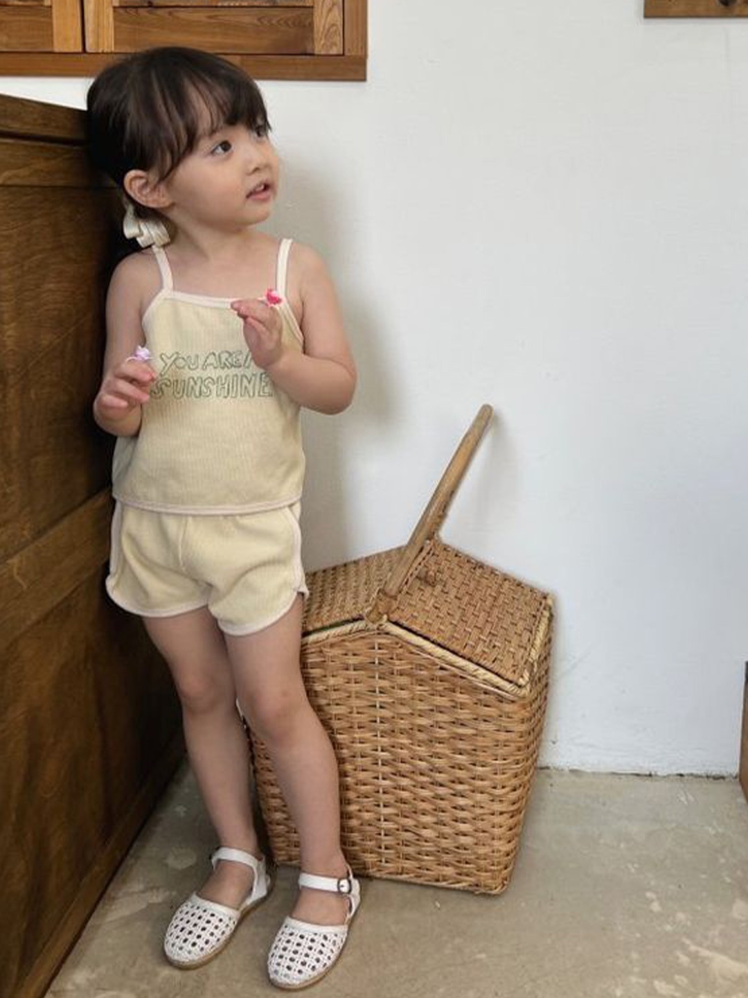 

LULU & SKY Girls Top with Shorts, Beige