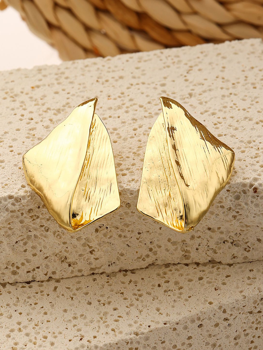 

StyleCast x Revolte Floral Drop Earrings, Gold