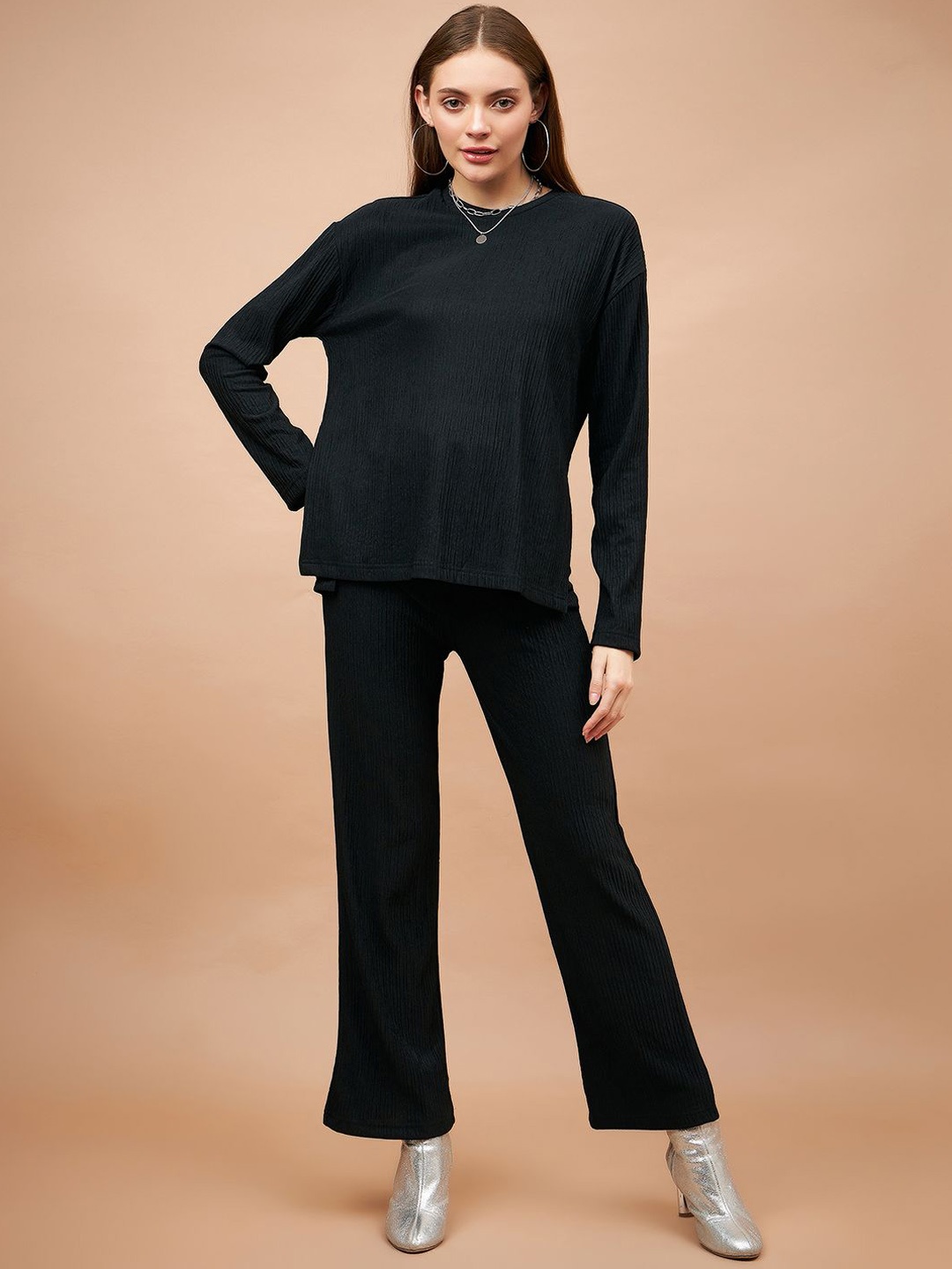 

Gipsy Self Design Long Sleeves T-shirt With Trouser, Black