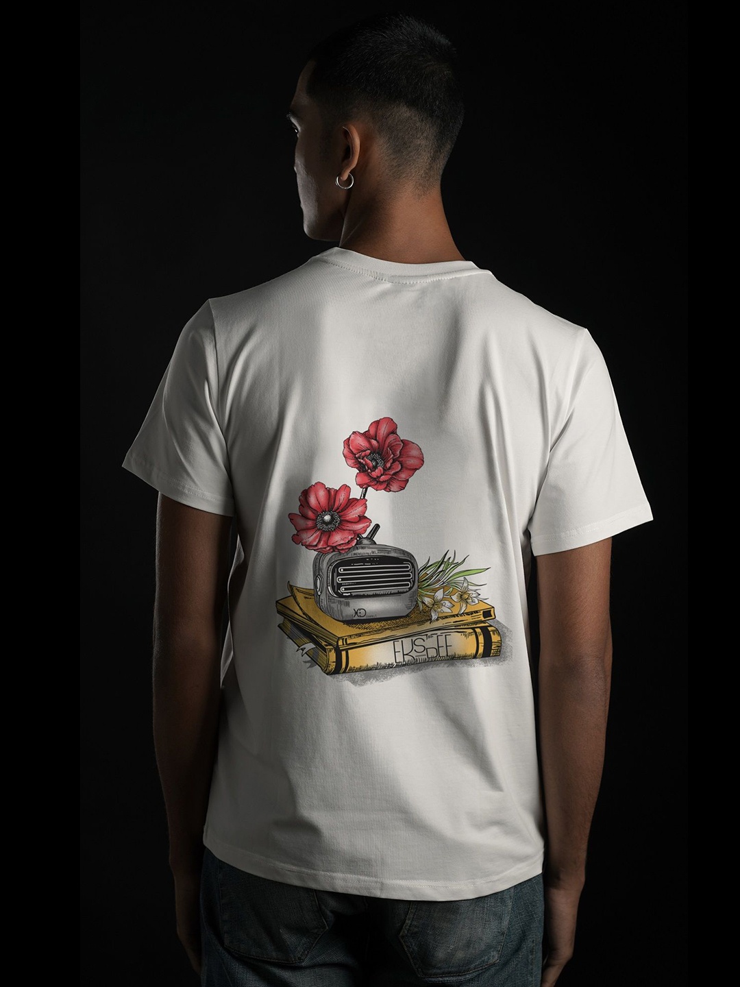 

EKSDEE Men Floral Pockets T-shirt, White