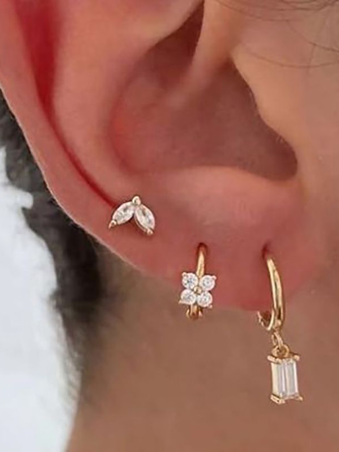 

StyleCast x Revolte Classic Studs Earrings, Gold