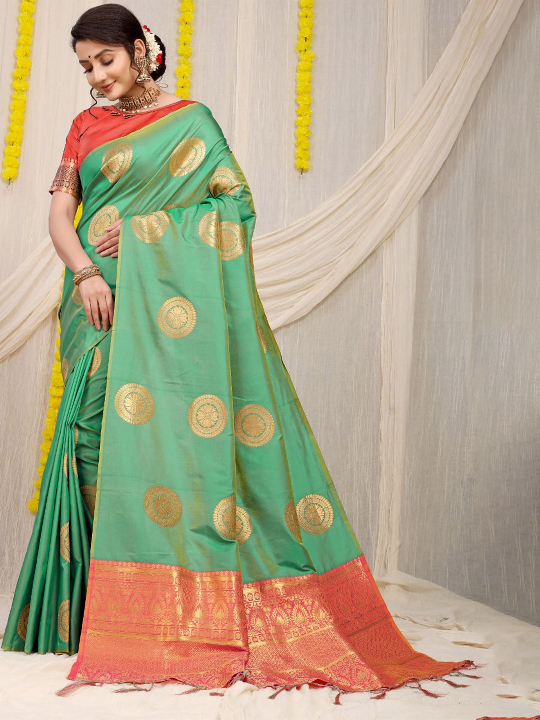 

Royal Rajgharana Saree Floral Zari Pure Silk Banarasi Sarees, Sea green