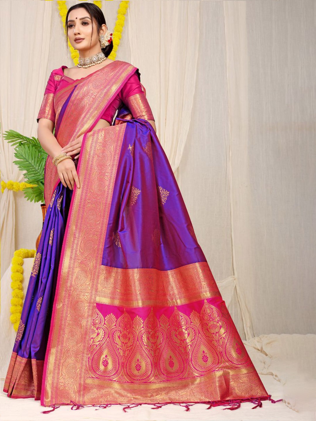 

Royal Rajgharana Saree Floral Zari Pure Silk Banarasi Sarees, Purple