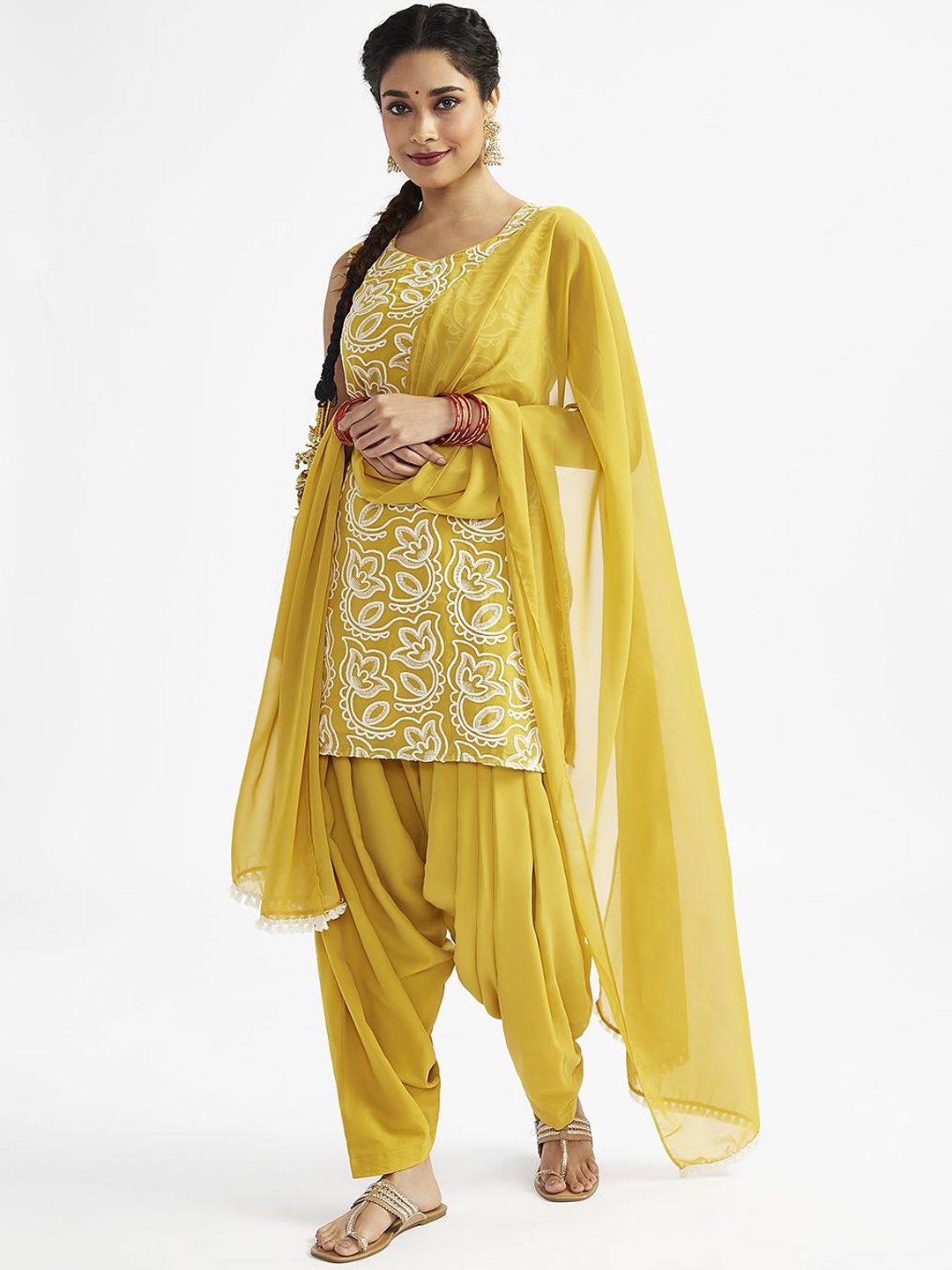 

VASTRAMAY Women Floral Embroidered Regular Thread Work Kurta with Patiala & With Dupatta, Mustard