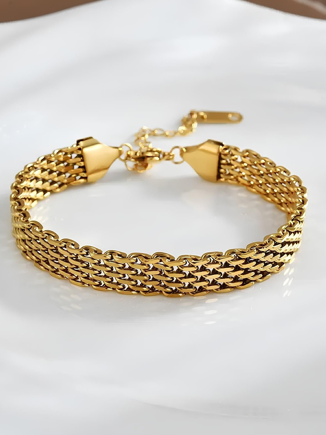 

KARISHMA KREATIONS Women Gold-Plated Link Bracelet