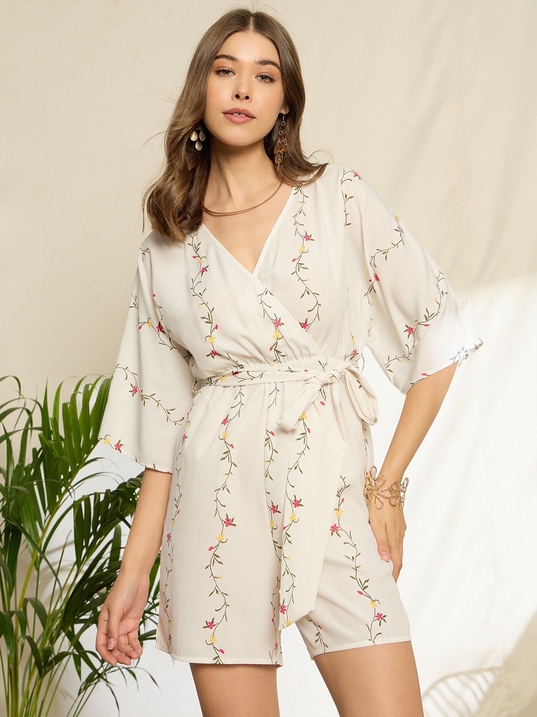 

Berrylush Printed Jumpsuit, White