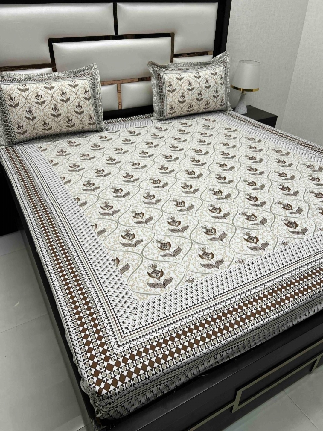 

Pure Decor Cotton King Size Double Bed Bedsheet With 2 Pillow Covers 2.74m X 2.74m, White