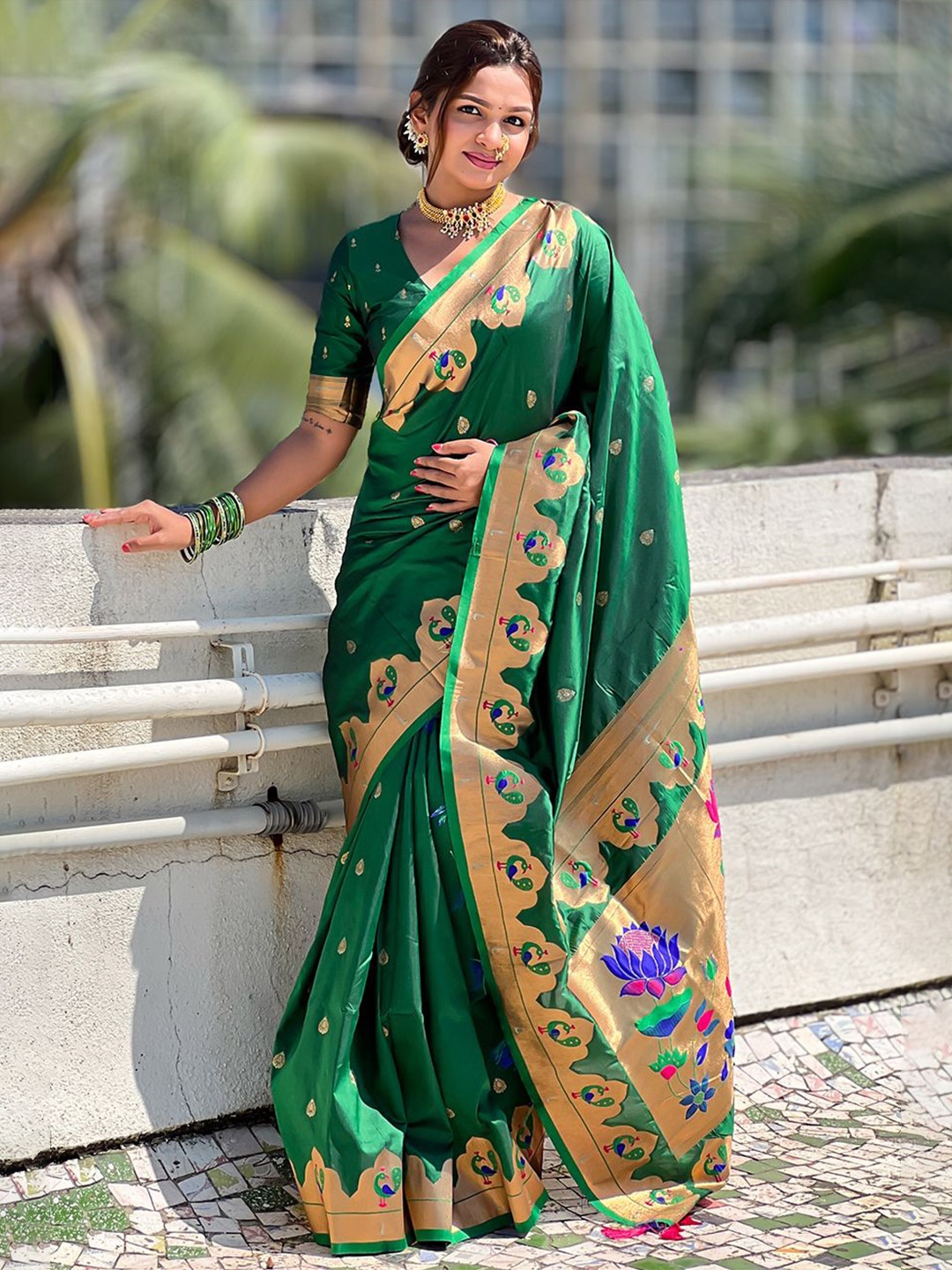 

LeeliPeeri Designer Zari Silk Blend Designer Paithani Saree, Green