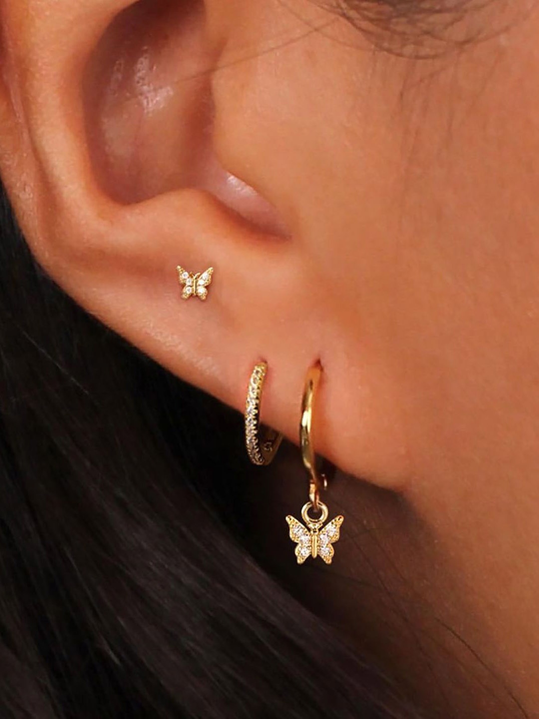 

StyleCast x Revolte Classic Studs Earrings, Gold