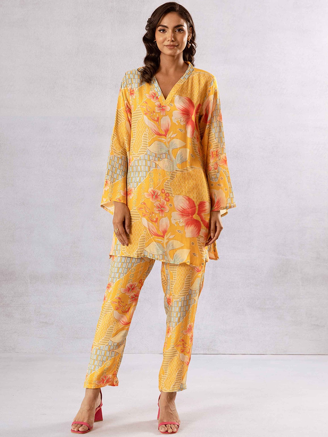 

HUKUM V Neck Printed Tunic & Trousers Co-Ords, Yellow