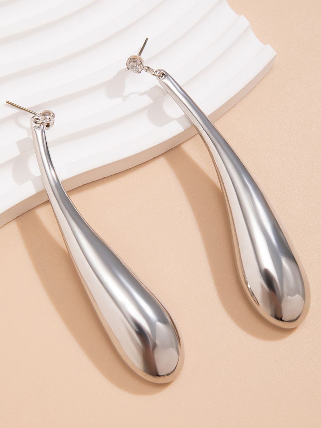 

StyleCast x Revolte Teardrop Shaped Studs Earrings, Silver