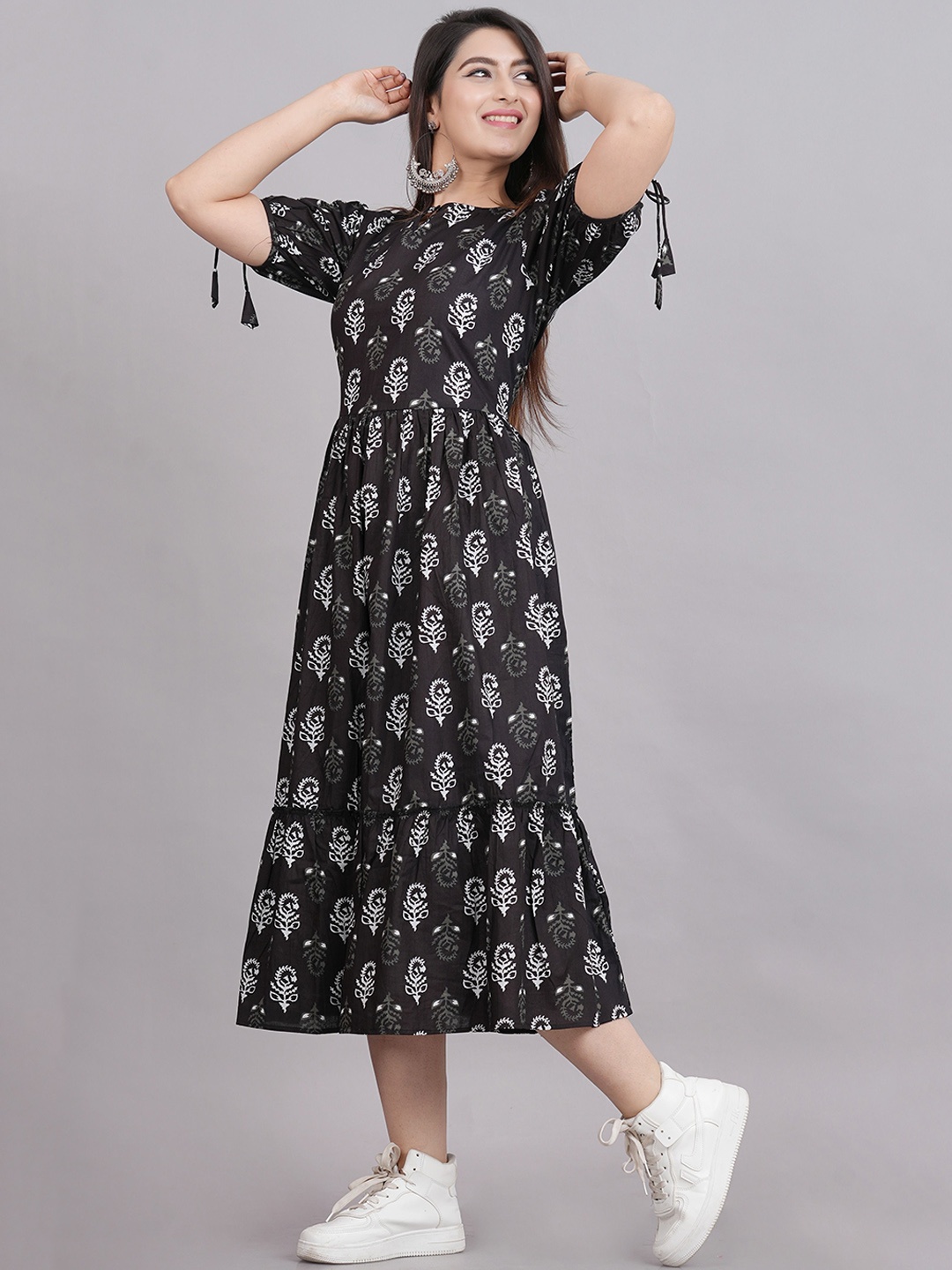 

Intizer Women Ethnic Motifs Embellished Kurta, Black