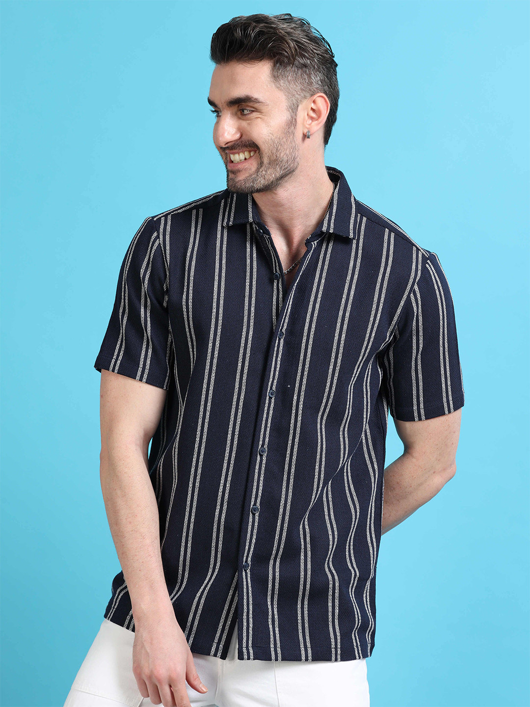 

StitchX Men Half Sleeve Textured Striped Cutaway Collar Casual Shirt, Blue