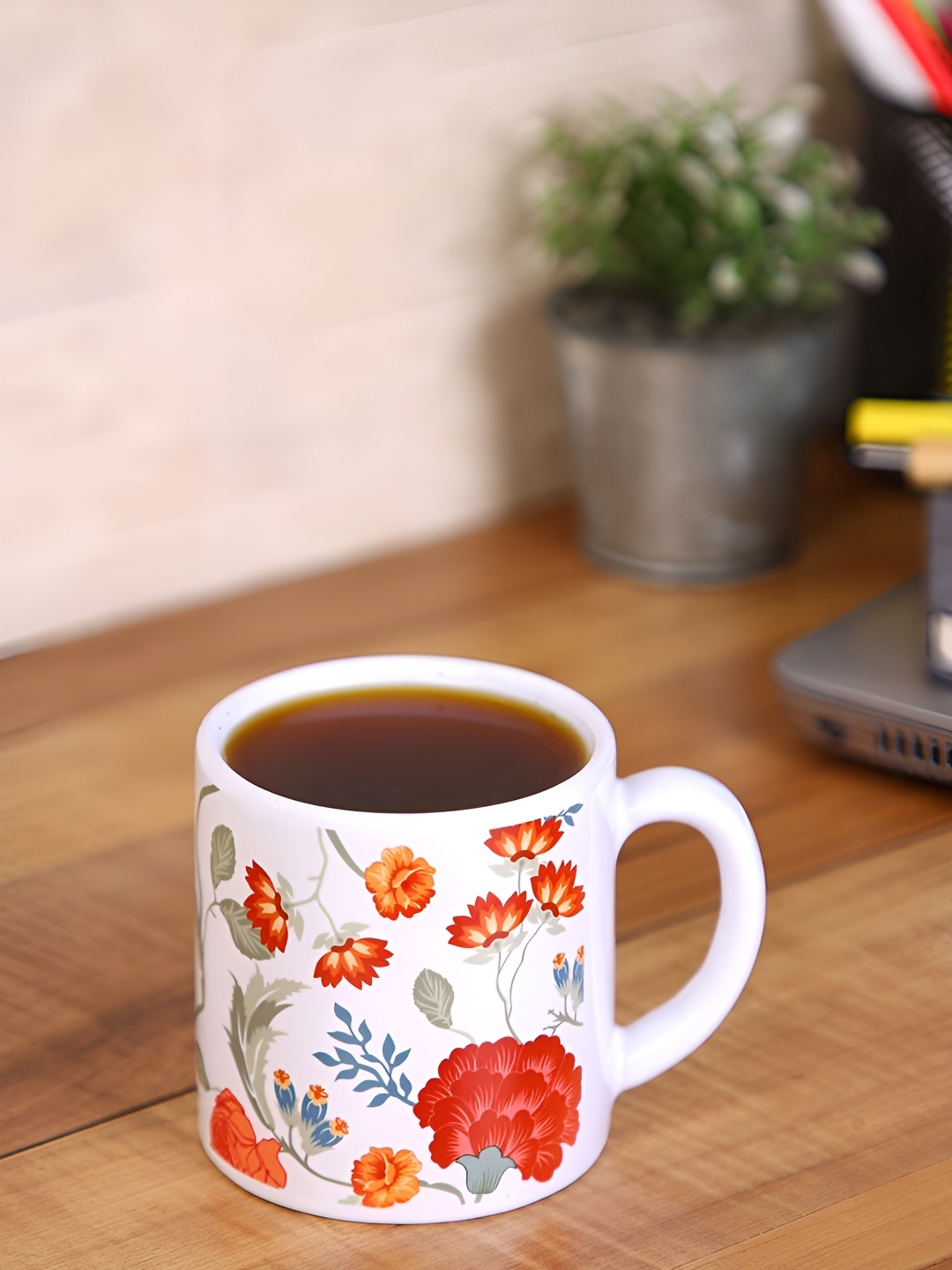 

PENTADECO Red & White Floral Printed Ceramic Glossy Mugs Set of Cups and Mugs