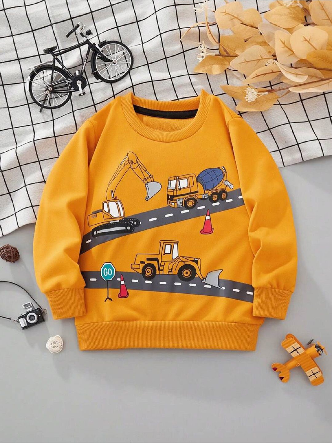 

BAESD Girls Printed Sweatshirt, Yellow