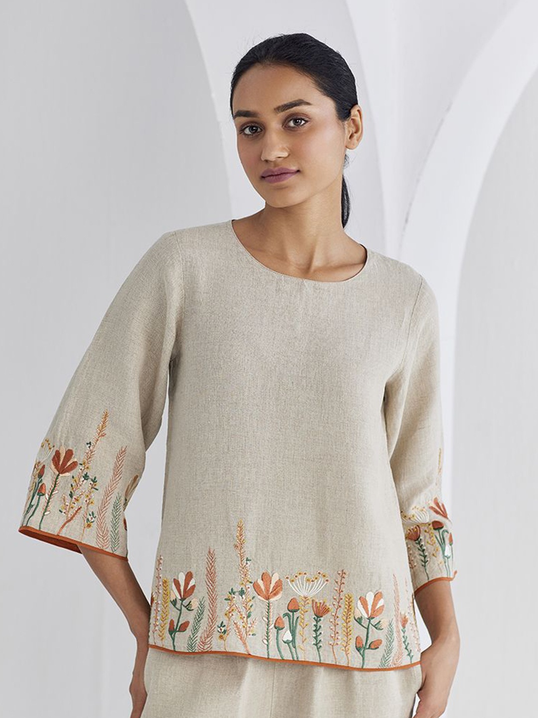 

Ancestry Embroidered Linen Top, Grey