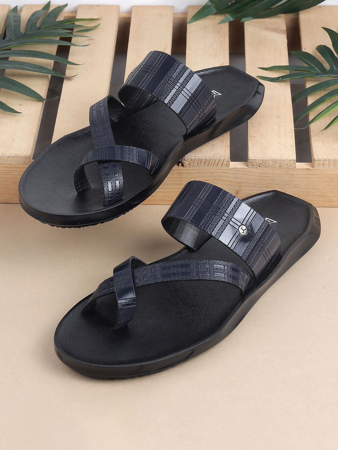 

Mochi Men Leather Comfort Sandals, Blue