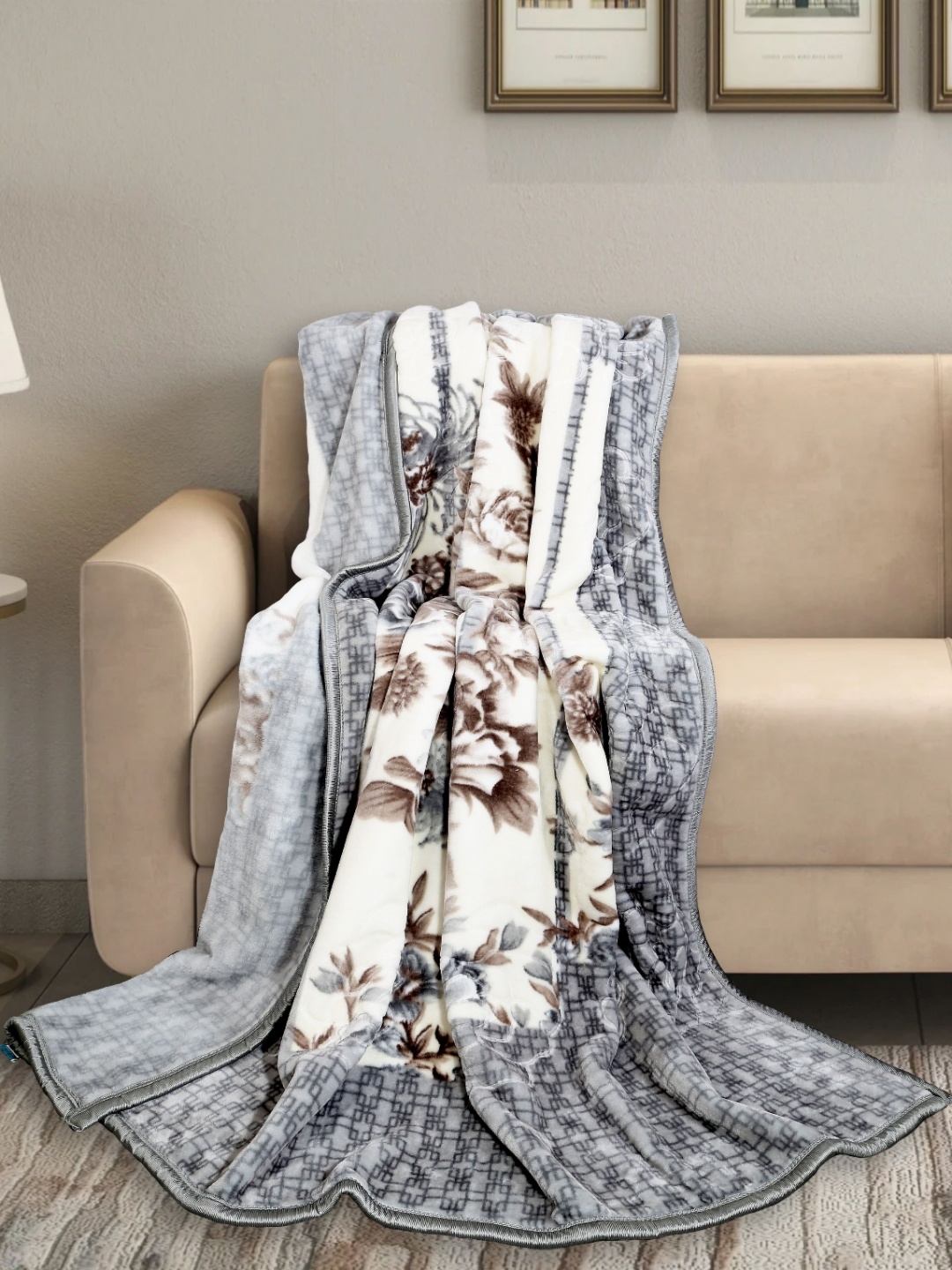 

MAGICAL Beige & Brown Floral Mink 500 GSM Double Bed Blanket