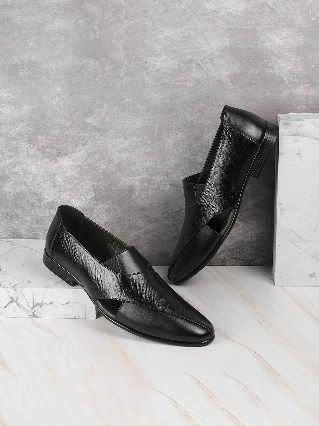 

Metro Men Slip-On Sneakers, Black