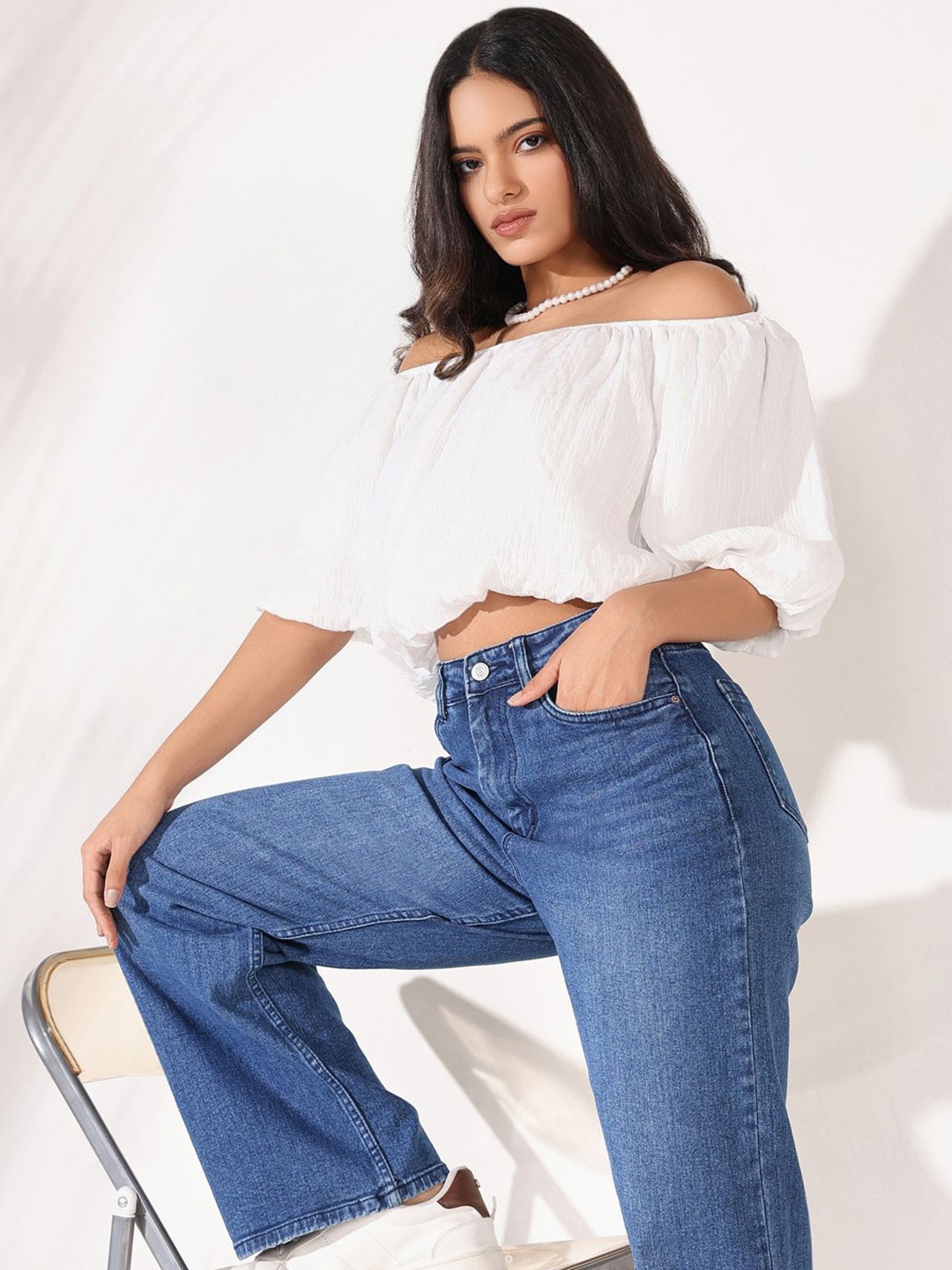 

SHOWOFF Women Off-Shoulder Puff Sleeve Blouson Crop Top, White