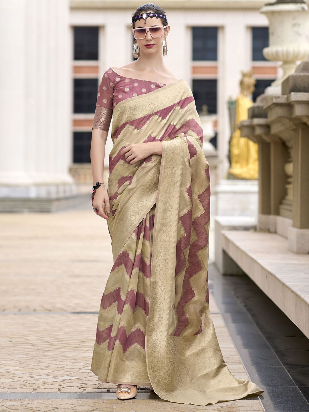 

Satrani Woven Design Zari Pure Silk Banarasi Saree, Pink