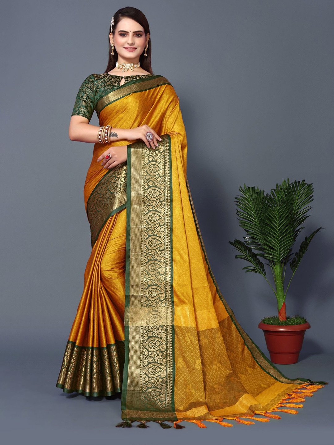 

LeeliPeeri Designer Woven Design Zari Silk Blend Saree, Yellow