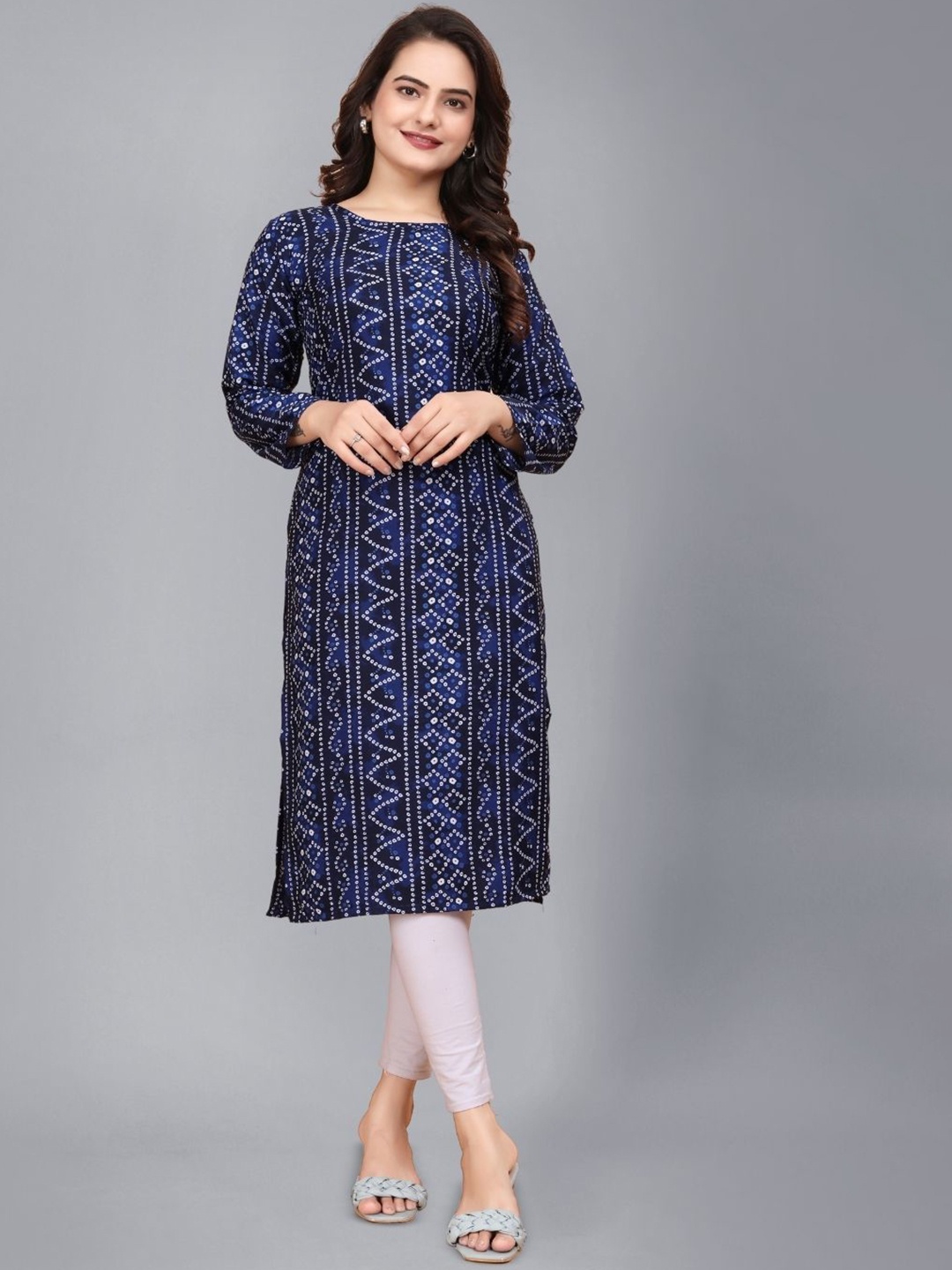 

AK FASHION MALL Women Geometric Checked Flared Sleeves Crepe Kurta, Navy blue