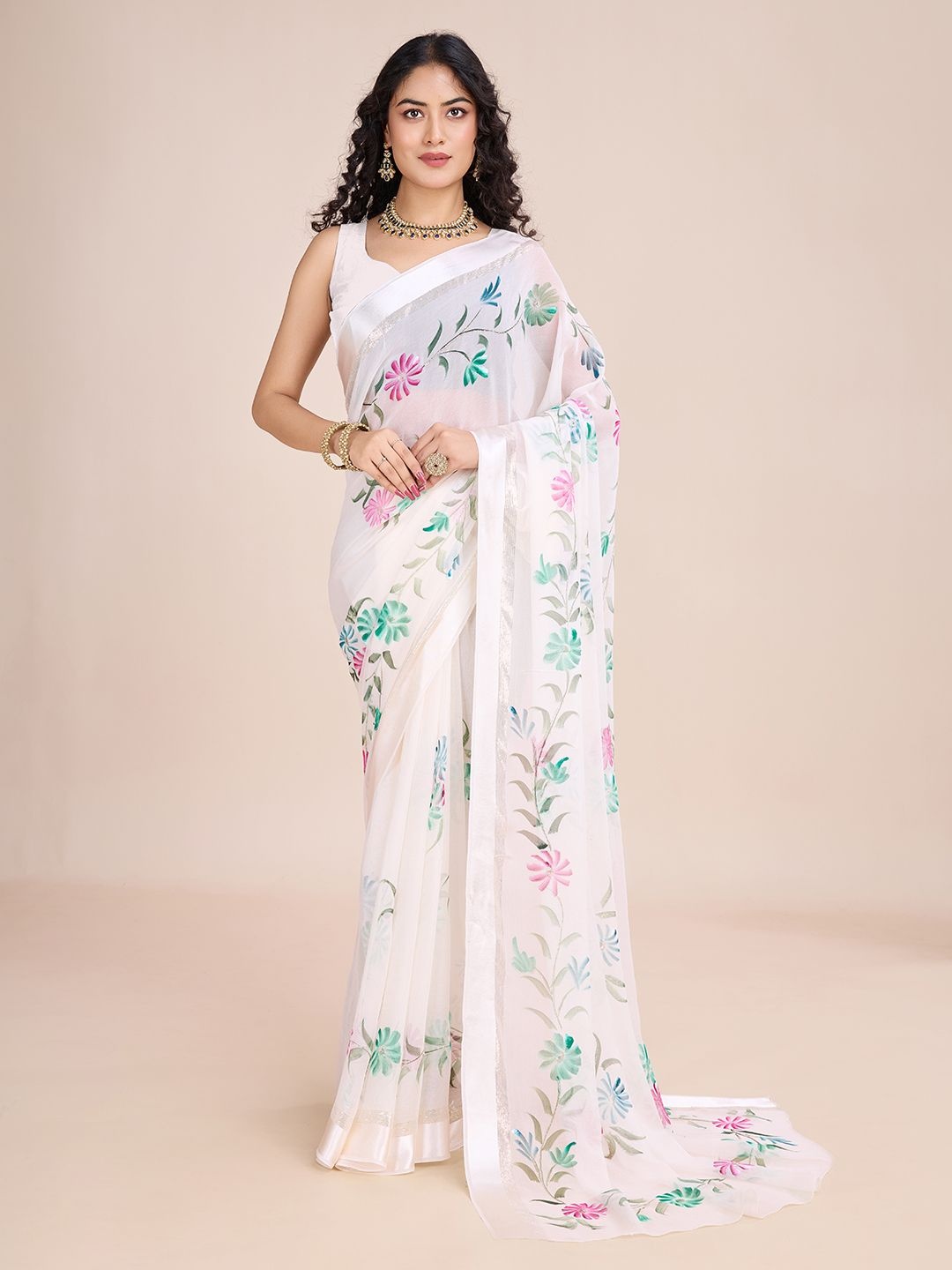 

Avojee Floral Saree, White