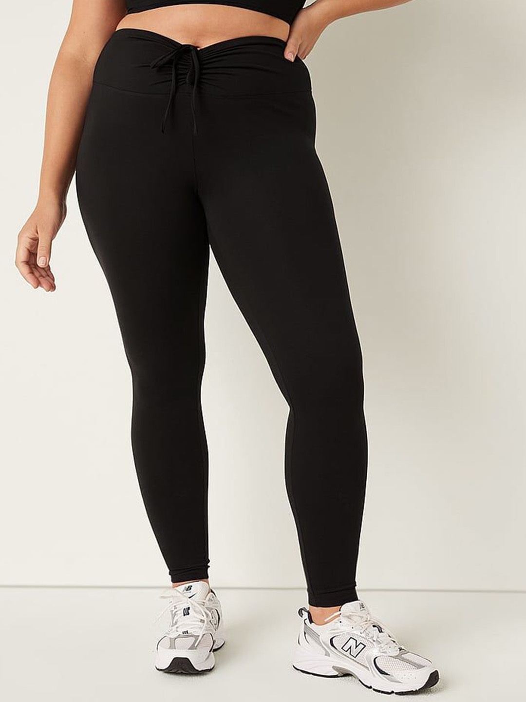 

Victoria's Secret Women High-Rise Ankle-Length Gym Tights, Black