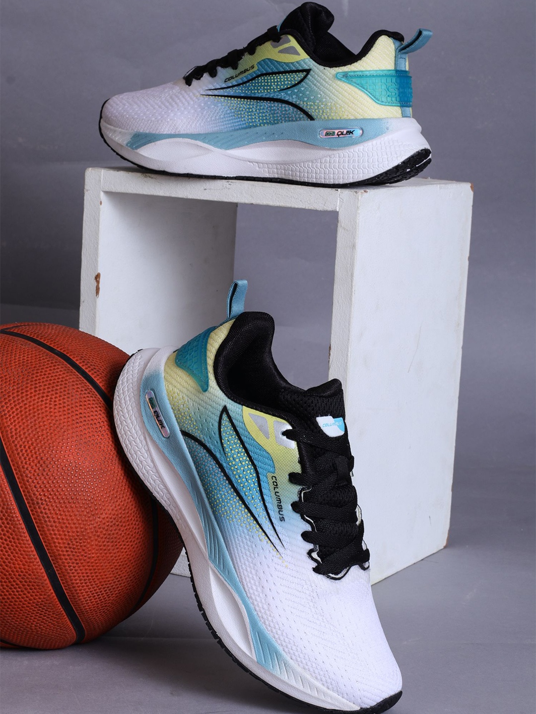 

Columbus Men Mesh Running Non-Marking Shoes, Off white