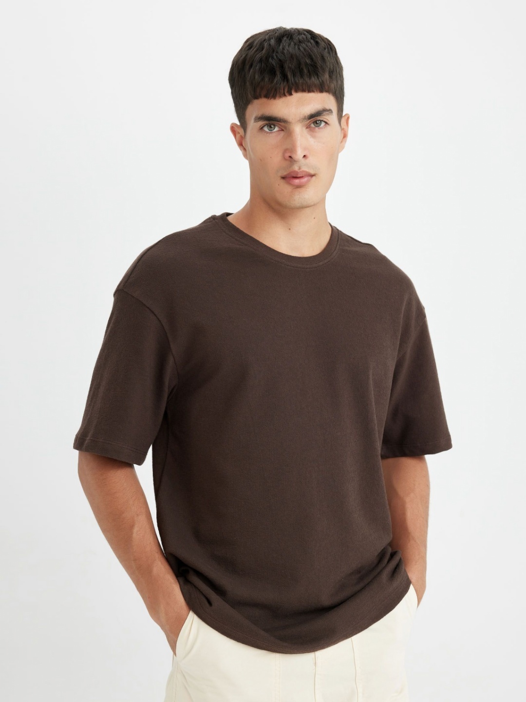 

DeFacto Men Drop-Shoulder Sleeves Raw Edge T-shirt, Na