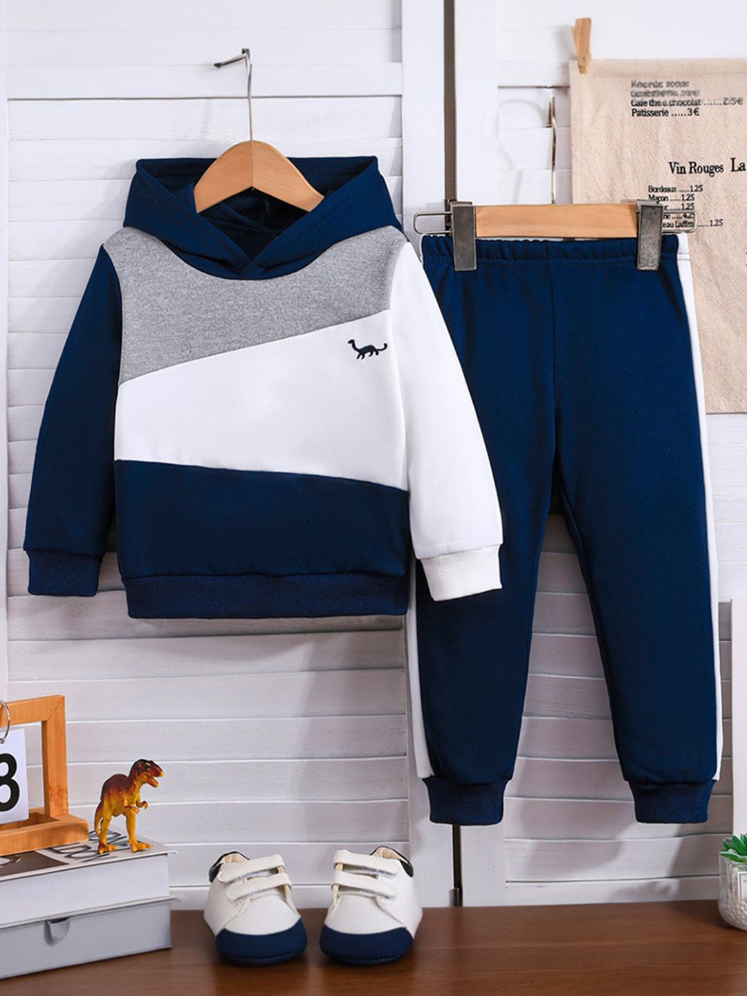 

INCLUD Boys Colourblocked Trousers, Navy blue