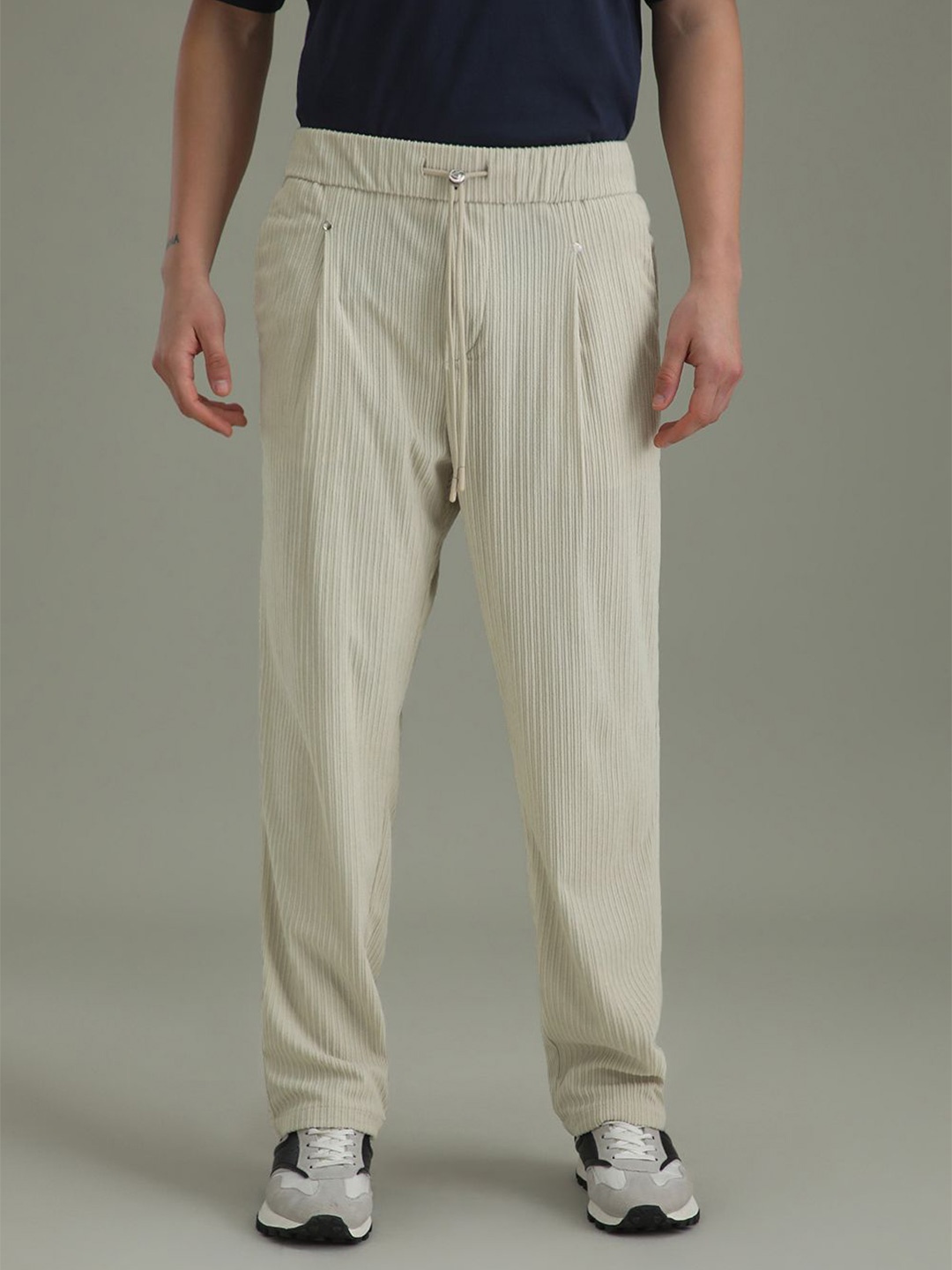 

Banana Club Men Relaxed Corduroy Trousers, Cream