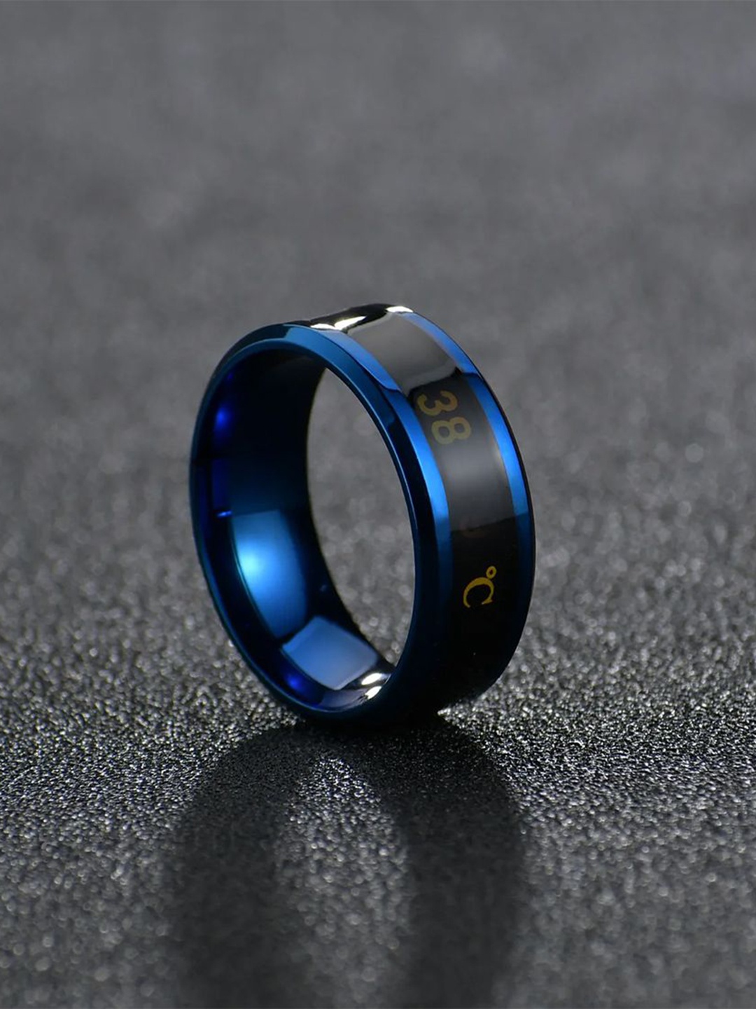 

Lila Men Body Temperature Monitor Finger Ring, Silver