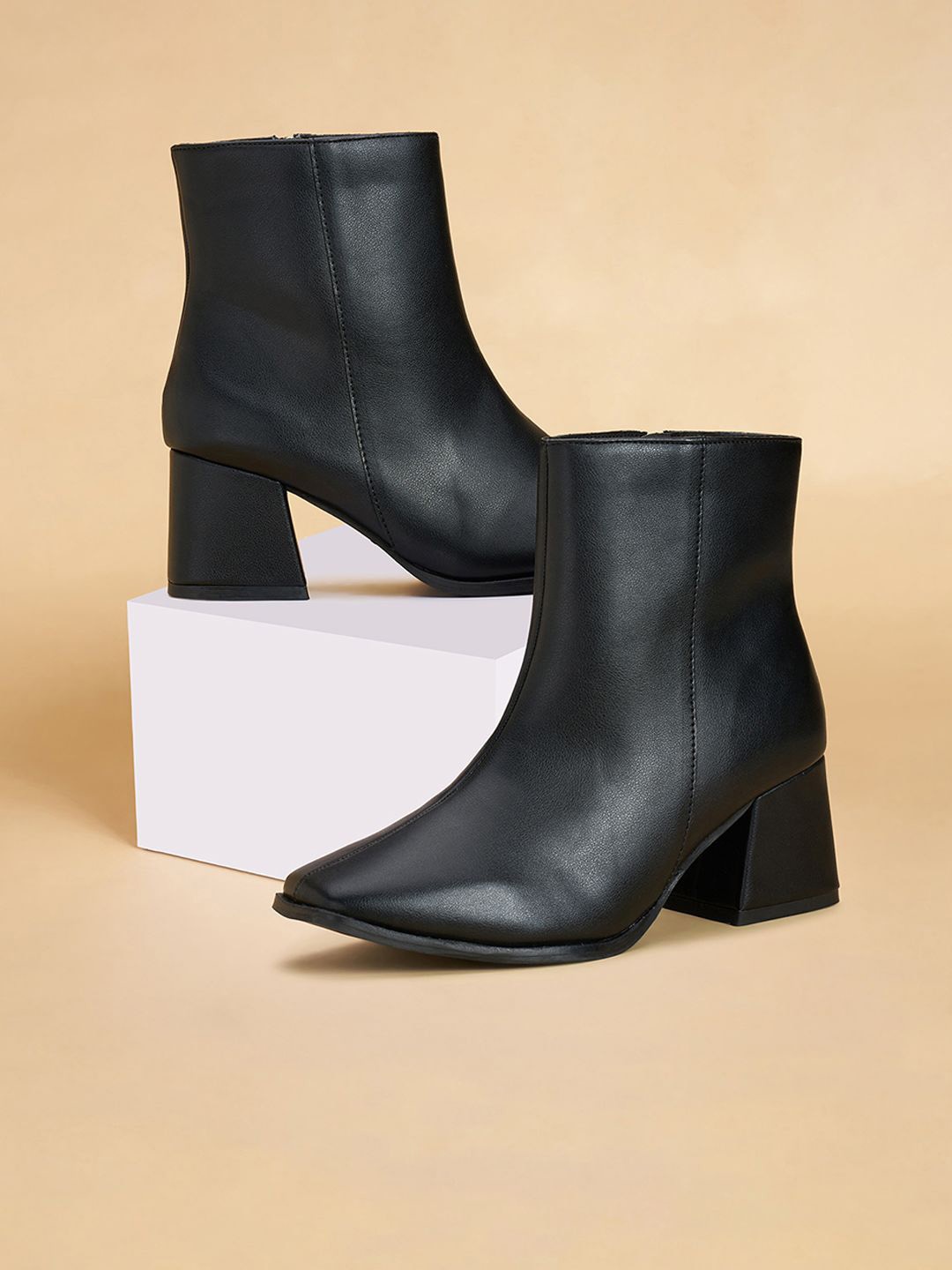 

Forever Glam by Pantaloons Women Block Heeled Chelsea Boots, Black